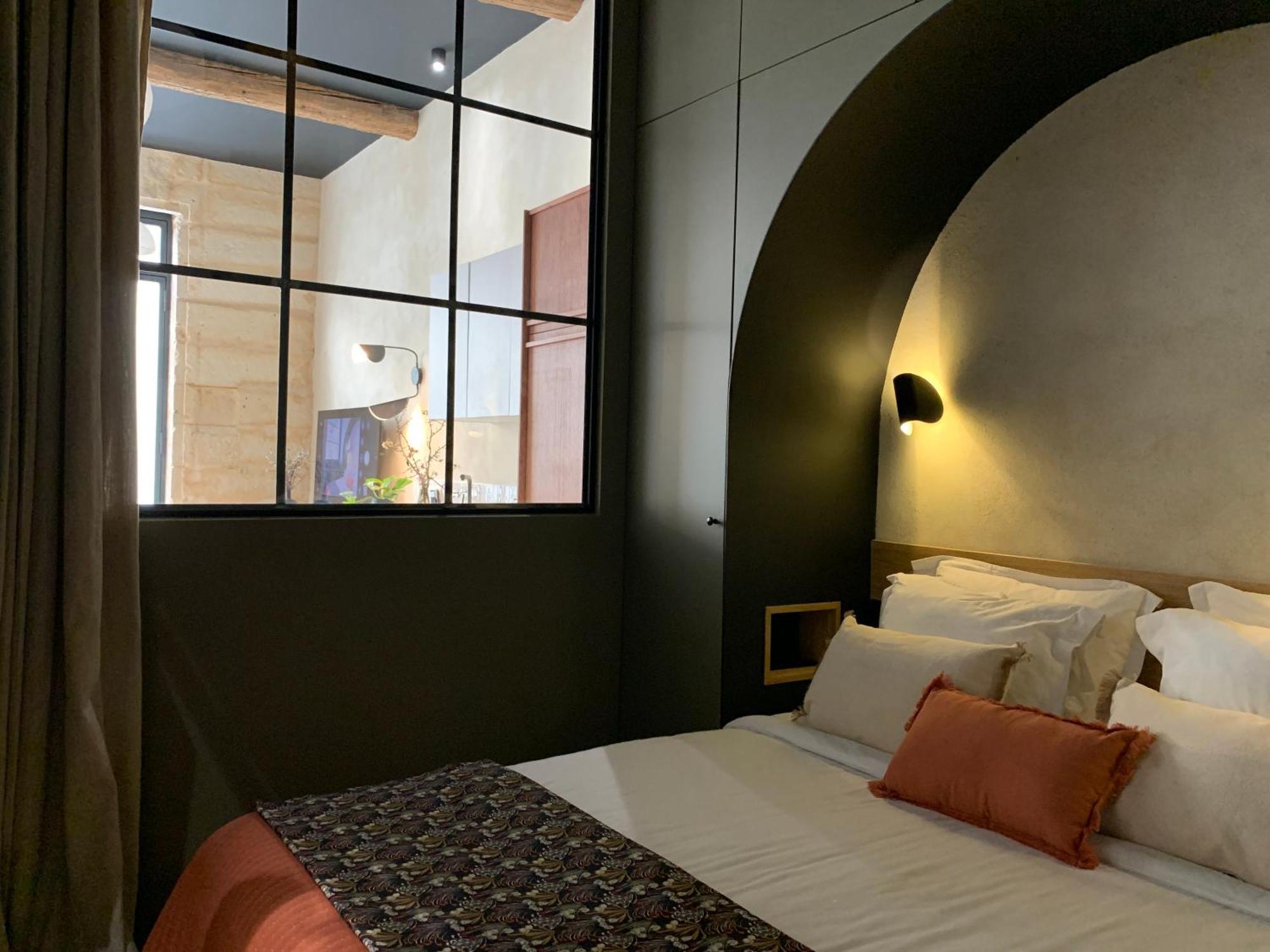 Home Chic Home - Les Suites De La Comedie مونبيلييه الغرفة الصورة